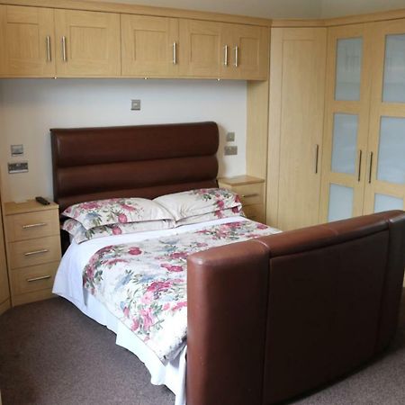 Telford House Bed and Breakfast Milton Keynes Buitenkant foto