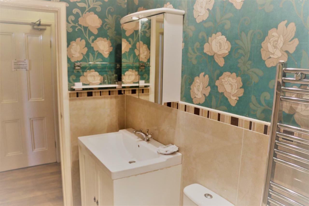 Telford House Bed and Breakfast Milton Keynes Buitenkant foto