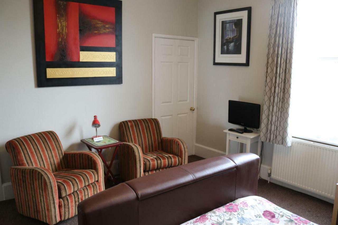 Telford House Bed and Breakfast Milton Keynes Buitenkant foto